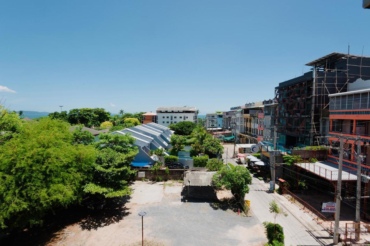 Beach 7 Condo Pantai Jomtien Luaran gambar