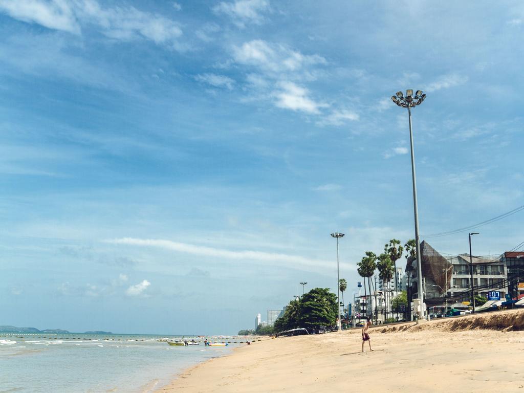 Beach 7 Condo Pantai Jomtien Luaran gambar