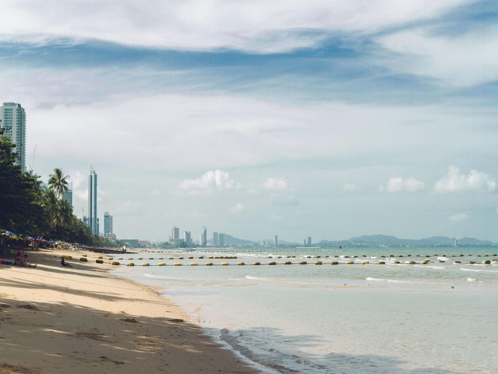 Beach 7 Condo Pantai Jomtien Luaran gambar